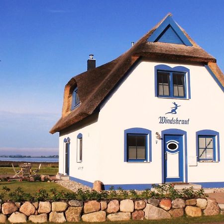 Вилла Reetdachhaus Windsbraut Бреге Экстерьер фото
