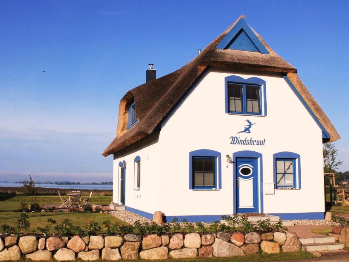 Вилла Reetdachhaus Windsbraut Бреге Экстерьер фото